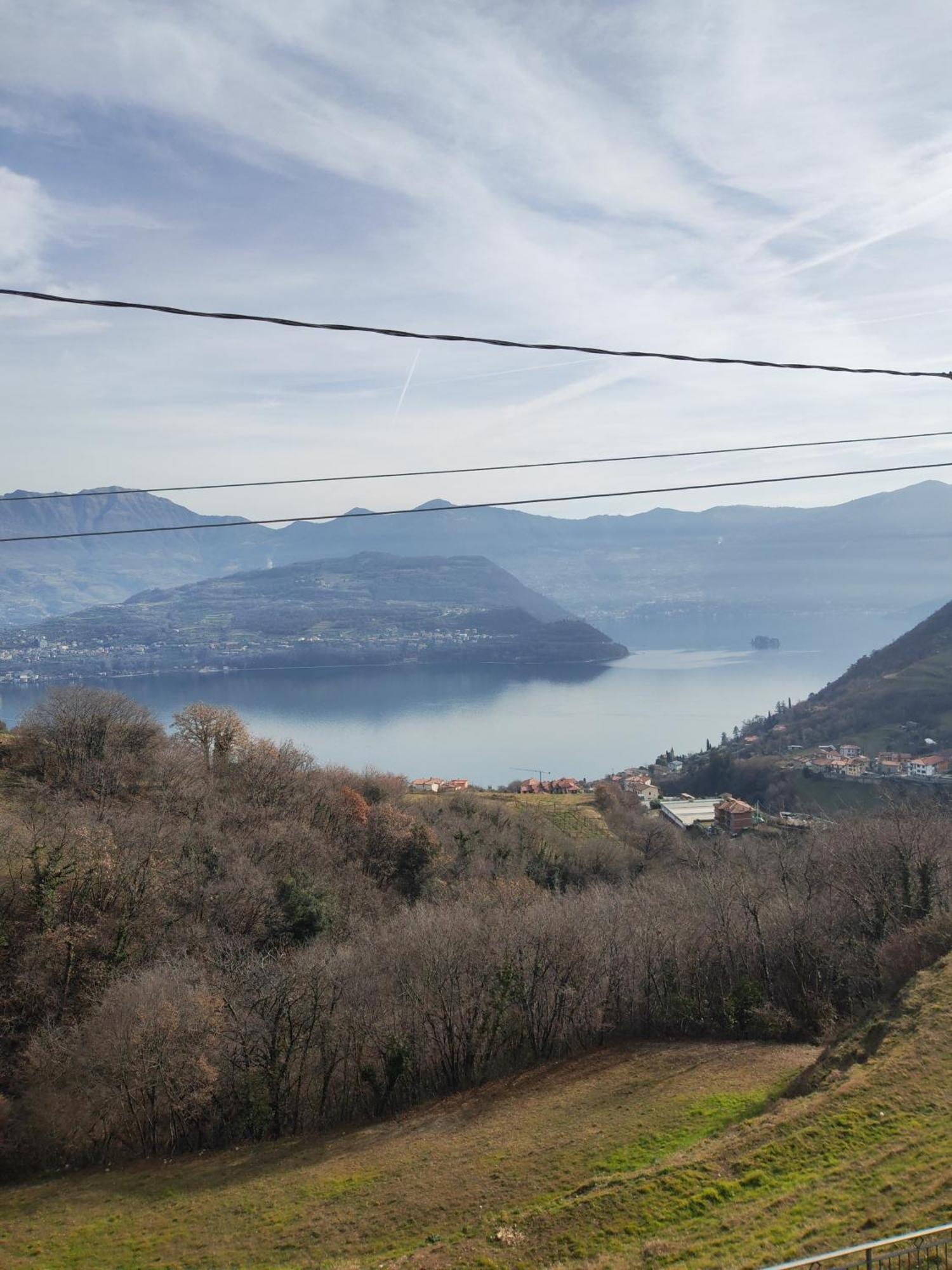 Villa La Cornale Tavernola Bergamasca Esterno foto